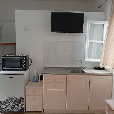 The Apartmanhotel Perísza