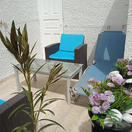 The Aparthotel Perissa (Santorini)